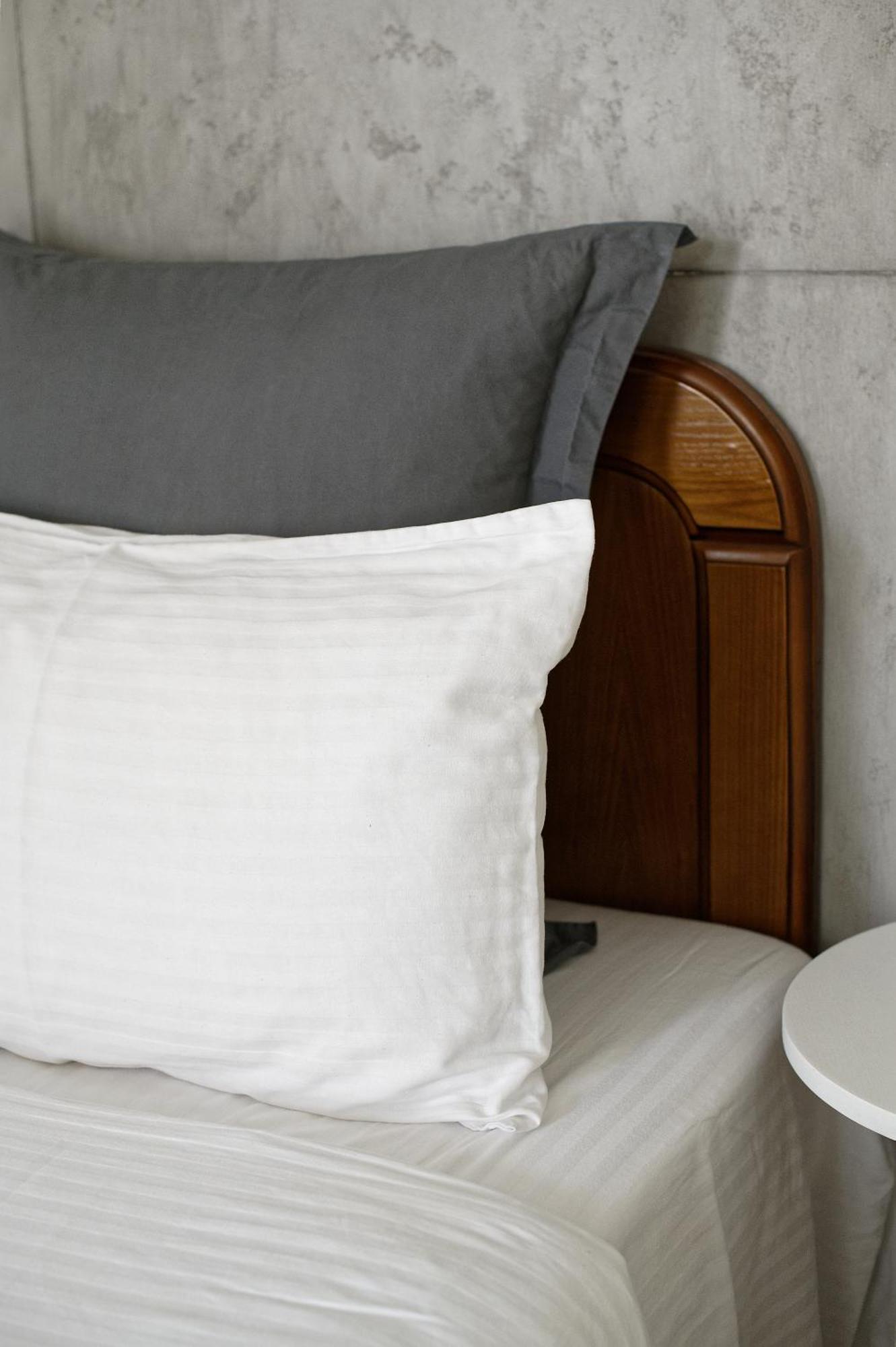 White Door Apartments Heart Of Odessa 1 Luaran gambar