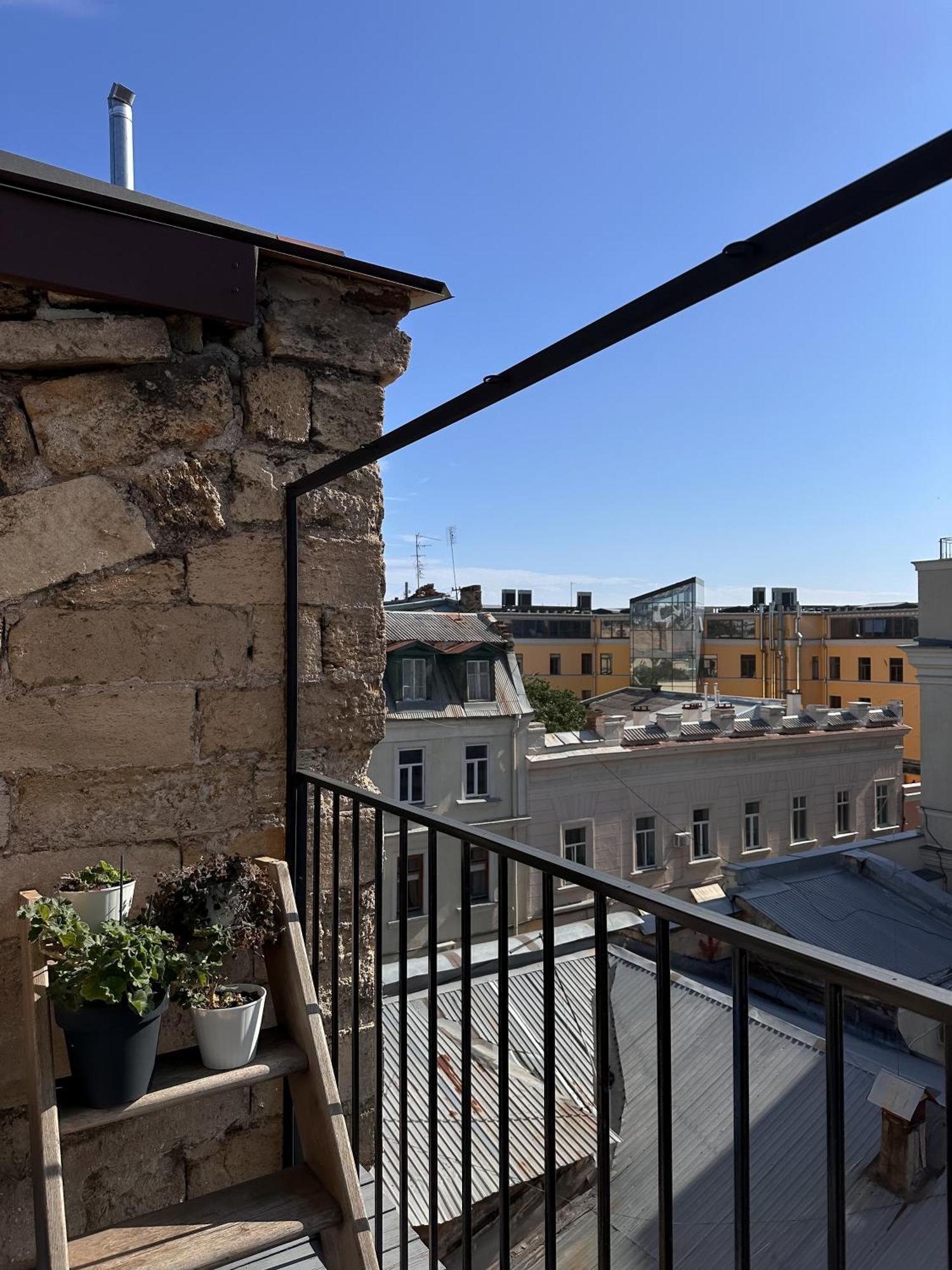 White Door Apartments Heart Of Odessa 1 Luaran gambar