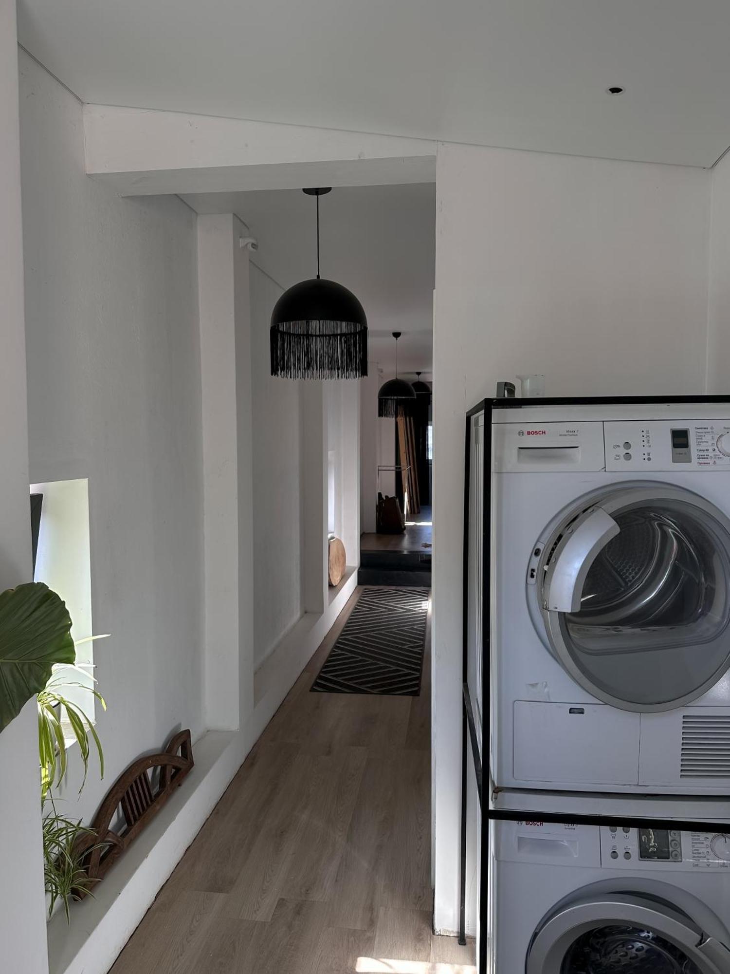 White Door Apartments Heart Of Odessa 1 Luaran gambar